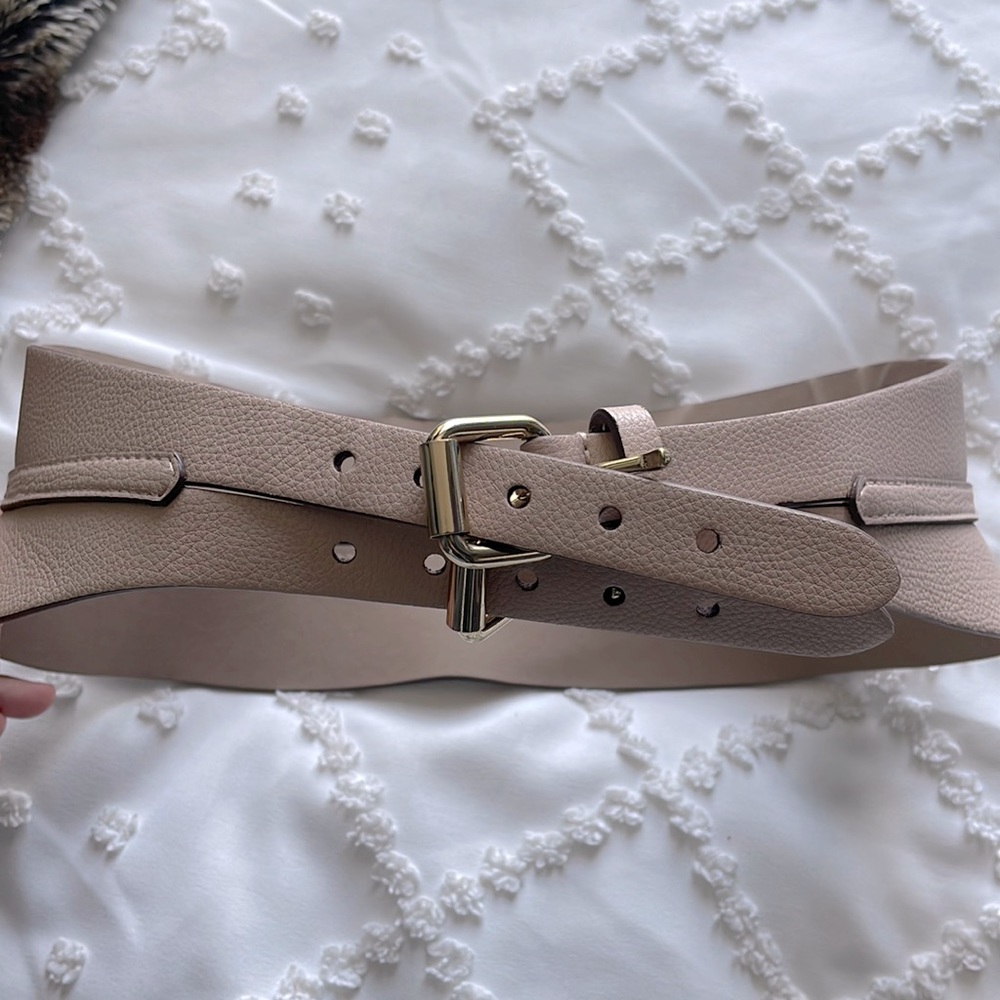 BCBG BELT